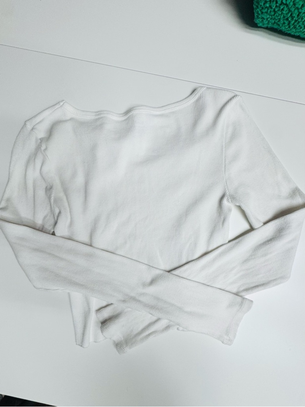 Brandy Melville/John Galt White Long Sleeve Size Small - Picture 2 of 3